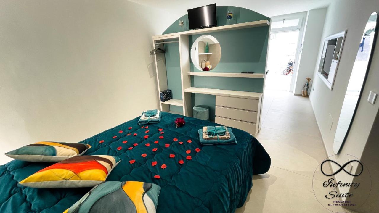 Infinity Suite Peschici Bagian luar foto