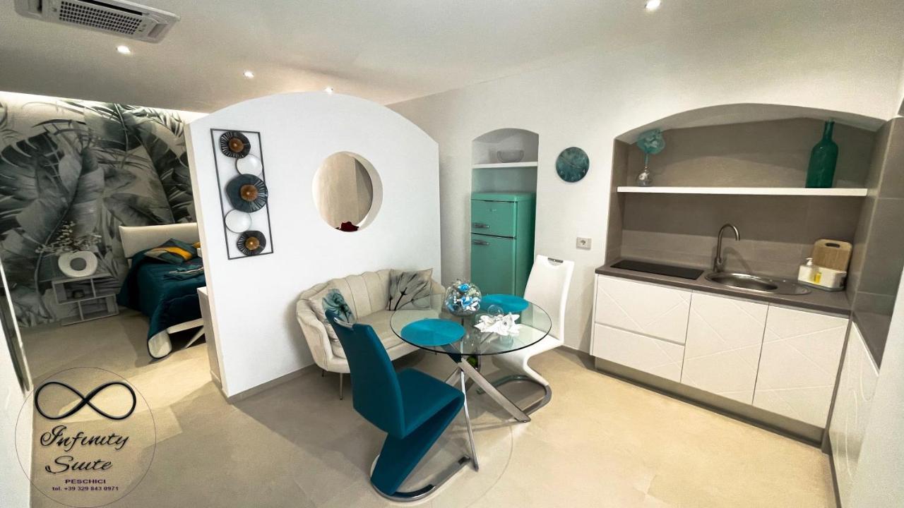 Infinity Suite Peschici Bagian luar foto